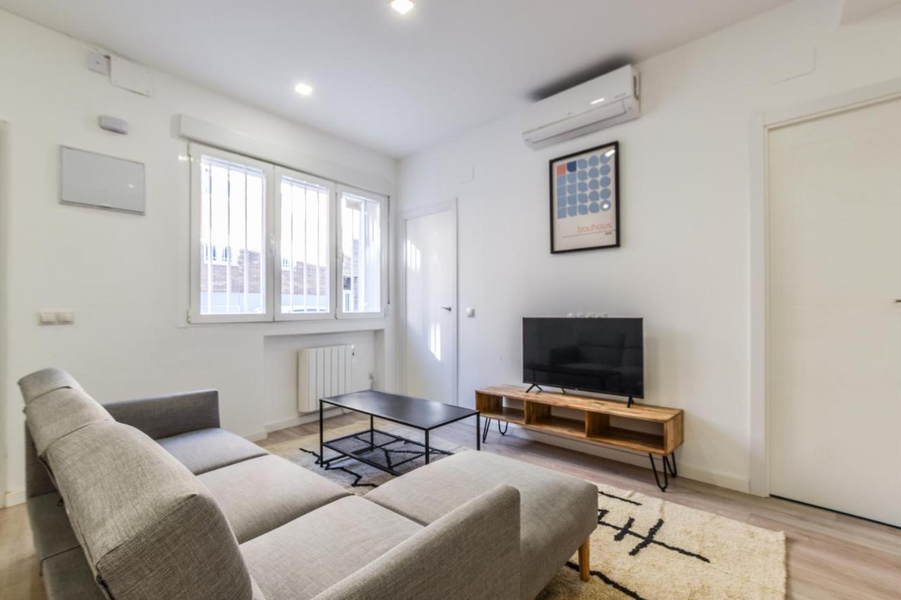 Apartamentos En Madrid Rio Ngoại thất bức ảnh