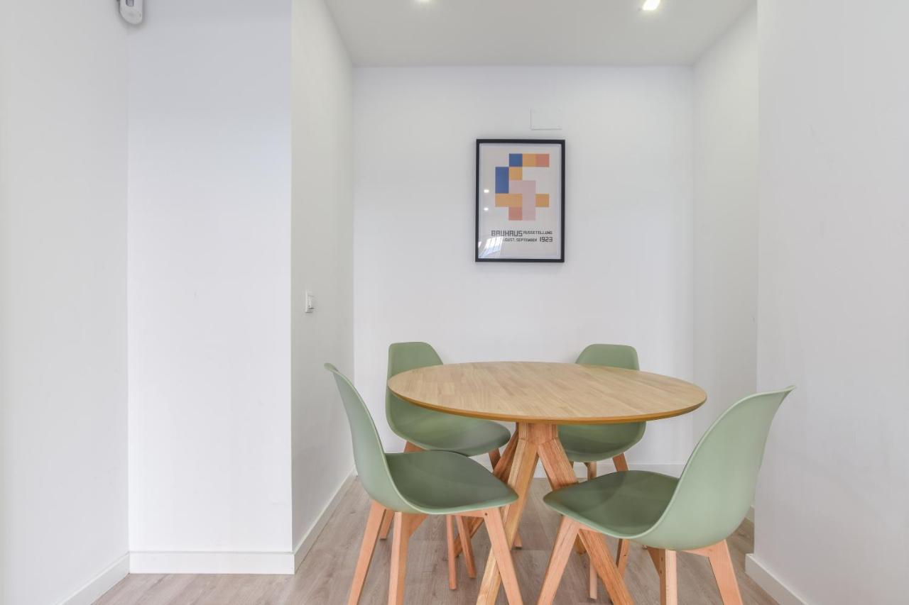 Apartamentos En Madrid Rio Ngoại thất bức ảnh